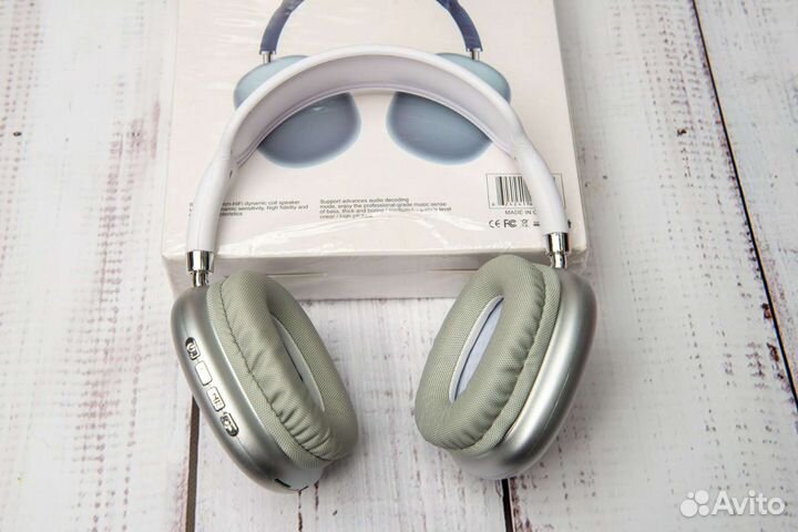 Беспроводные полноразмерные наушники