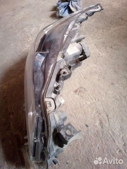 Фары toyota corolla е210