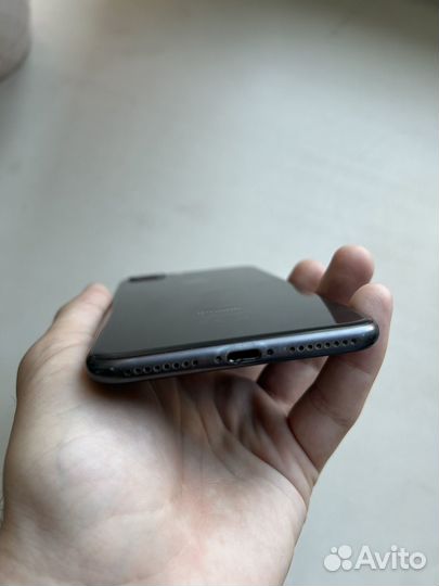 iPhone 8 Plus, 64 ГБ