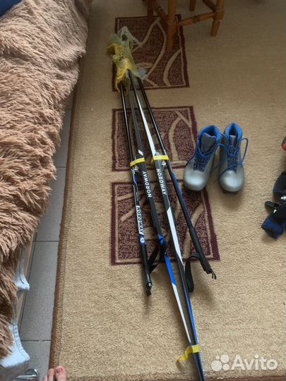Лыжные ботинкии лыжи