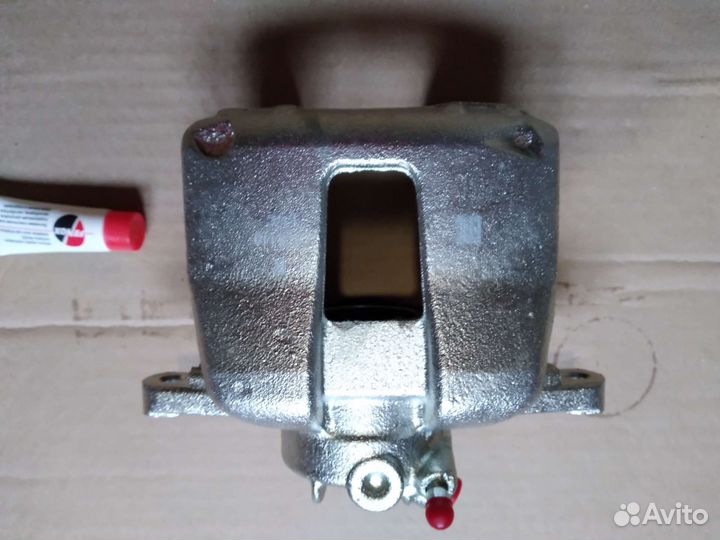 Суппорт пер прав peugeot 307 partner berlingo c4