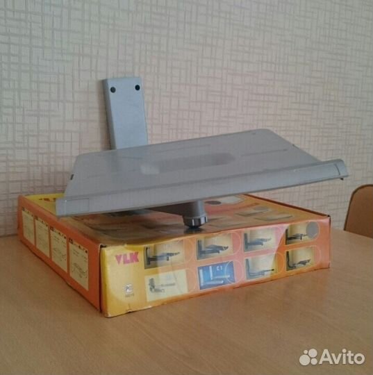 Подставка настенная для телевизора