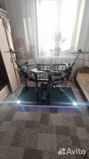 Антивибрационный подиум для барабанной установки