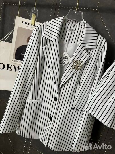 Костюм женский