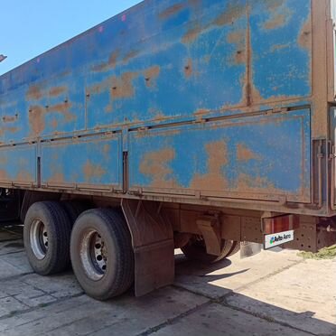 Зерновоз 31 м³ КАМАЗ 65117, 2006