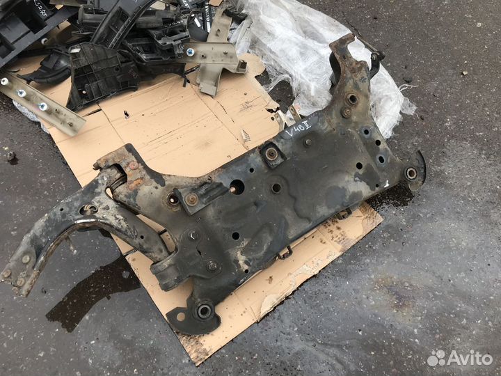 Балка подмоторная Volvo V40 (2012-2016)