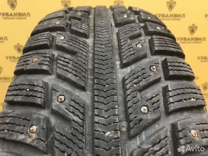 Kumho I'Zen KW22 215/65 R16 98T