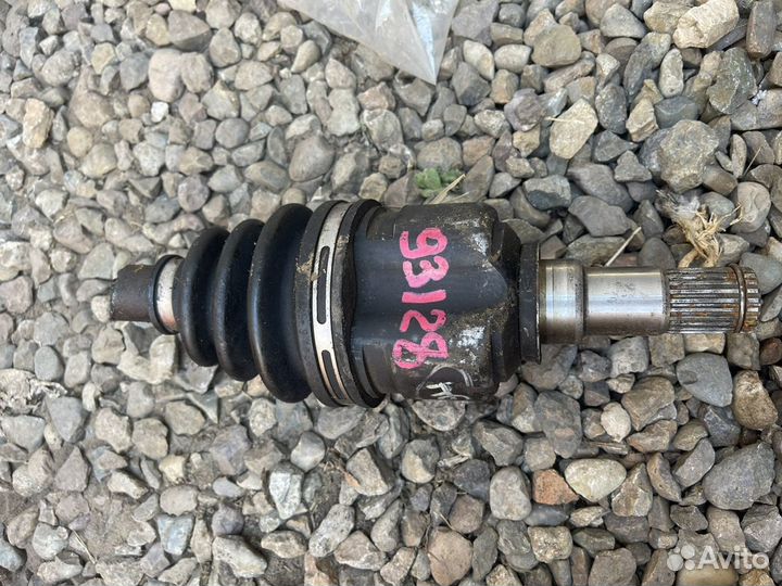 Передний внтуренний шрус Тойота runx