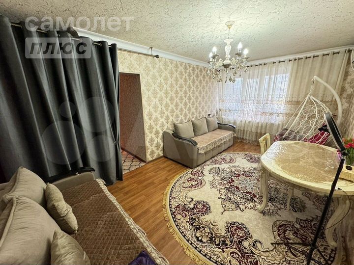 3-к. квартира, 85 м², 2/5 эт.