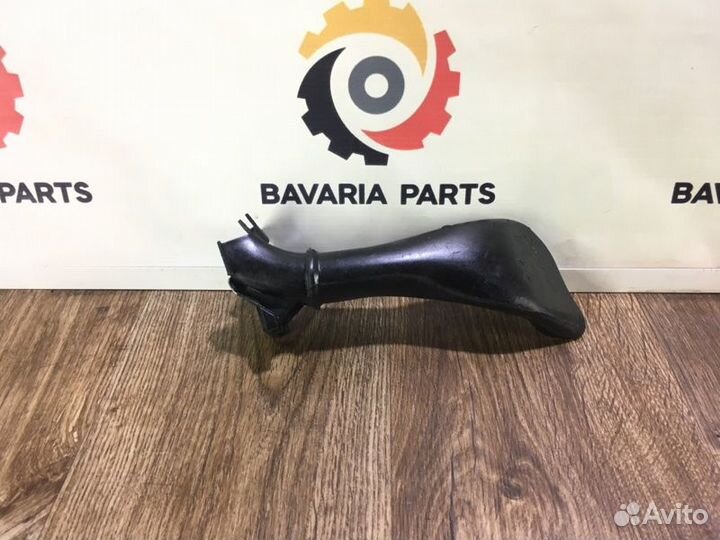 Впускная труба, подвод воздуха правая Mercedes S