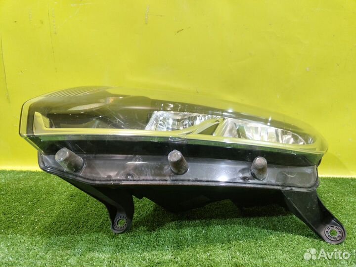 Фара левая Renault Logan II 2014