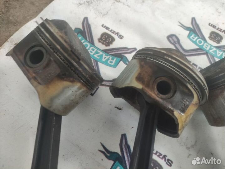 Поршень шатун Волга Крайслер