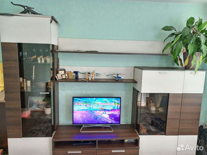 Стенка в гостиную