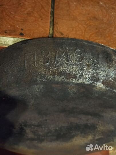 Чугунная сковорода СССР чугуны и угольный утюг