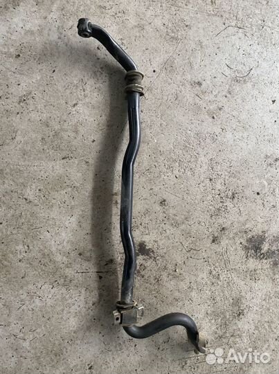 Передний стабилизатор Toyota Land Cruiser 200