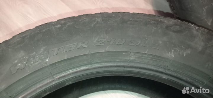 Pirelli Winter Sottozero 210 Serie II 205/65 R17 96H