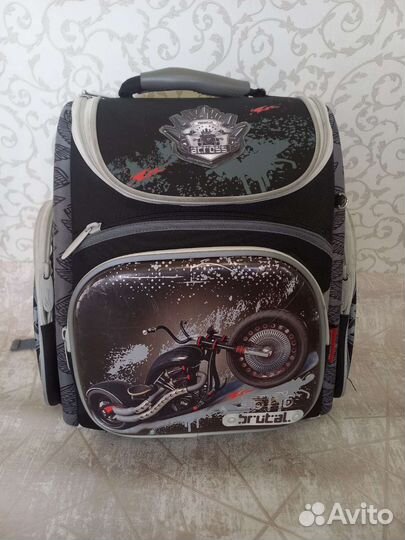 Школьный рюкзак