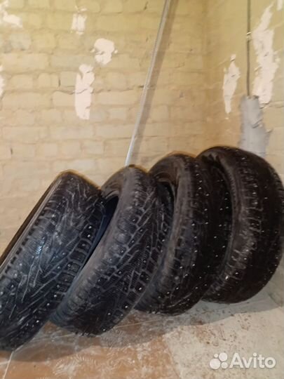 Nokian Tyres Hakkapeliitta 5 215/70 R16