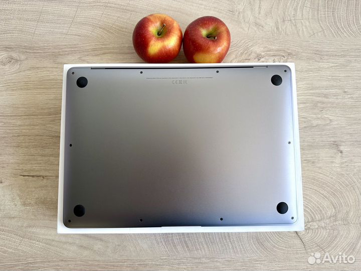 MacBook Air 13'' 2020 M1 8Gb SSD 256Gb Space Gray