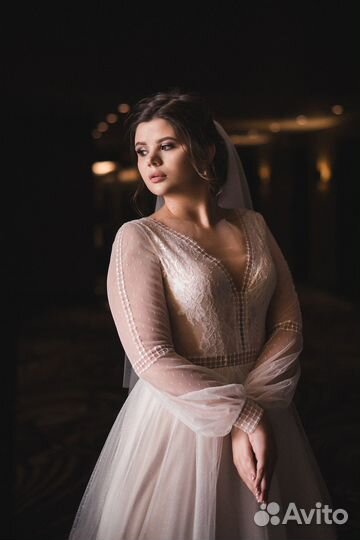 Свадебное платье 46 48 бу