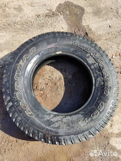 Goodyear Wrangler GS-A 235/80 R17