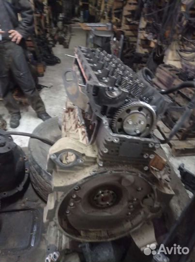 Двигатель на hyundai HD 500