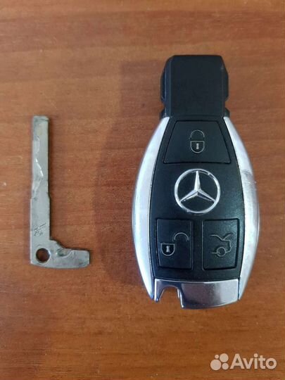 Ключ от Мерседес-Бенц (рыбка)