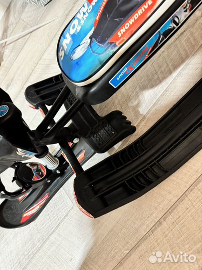 Снегокат с ручкой