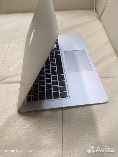 Apple macbook air 13 2017, core I5 2900mhz/8/128