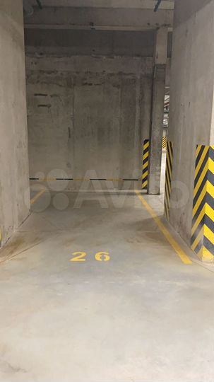 Машиноместо, 13 м²