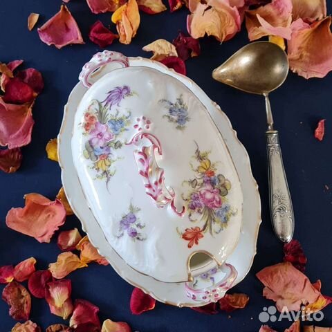 Старинный фарфоровый соусник