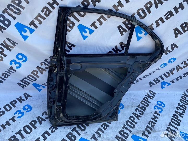 Дверь задняя правая mercedes w213