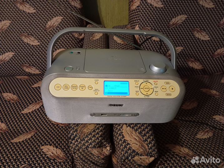 Магнитола Sony ZS-R100CP