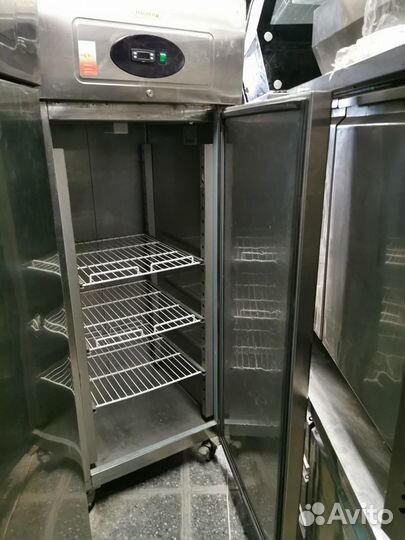 Шкаф холодильный tefcold RK710 б.у