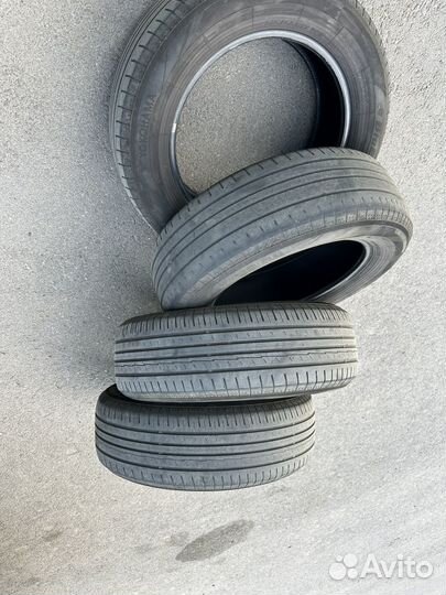 Yokohama BluEarth AE50 215/65 R17