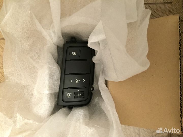 Продам новый блок кнопок на кия Сид от 2012 года