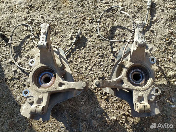 Передний поворотный кулак fiat punto