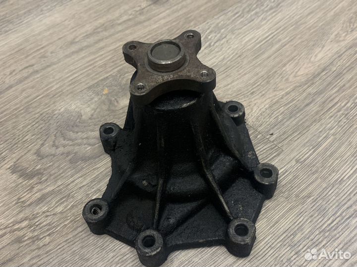 Помпа на KIA sorento 2.5 tdi / 2006 г