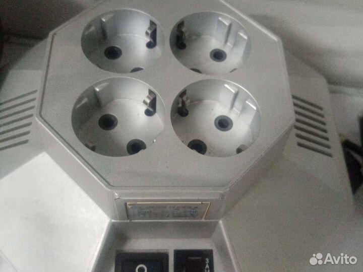 Стабилизатор напряжения pilot lr 700