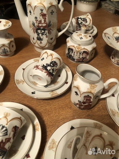 Редкий старинный сервис,пиковая дама