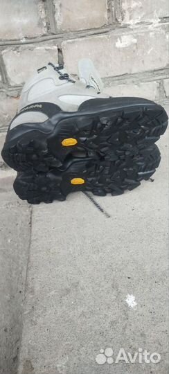 Трекинговые ботинки scarpa