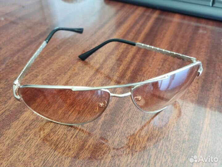 Солнцезащитные очки