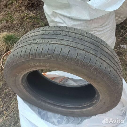 Continental ContiCrossContact LX 215/65 R16