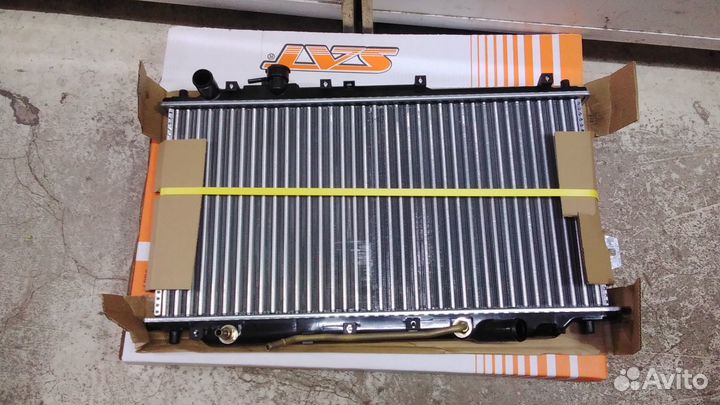 Радиатор охлаждения kia spectra АКПП