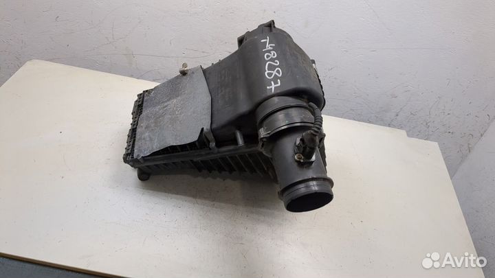 Корпус воздушного фильтра Volkswagen Touareg, 2007