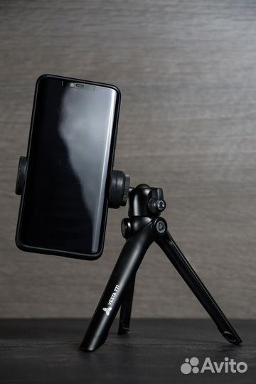Vanguard Vesta TT1 Table Tripod Set with Smartphon