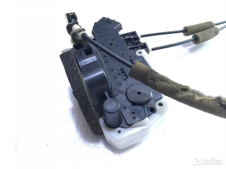 Замок двери Nissan Almera G15 зад лево