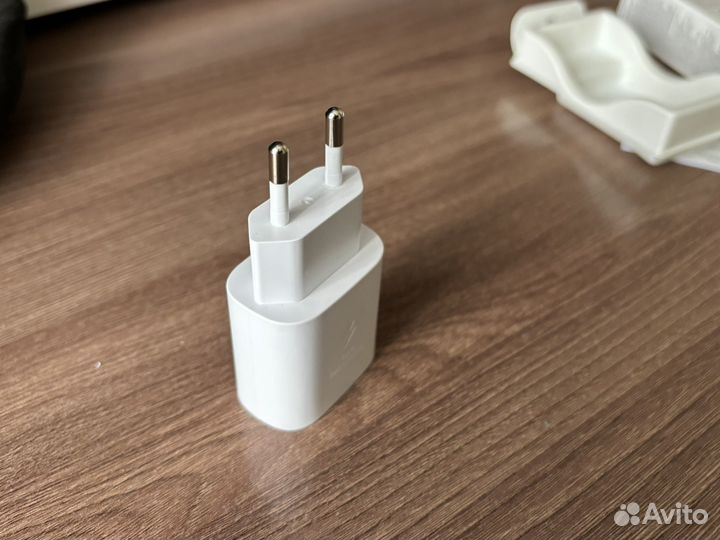 Зарядное устройство на iPhone от samsung новое