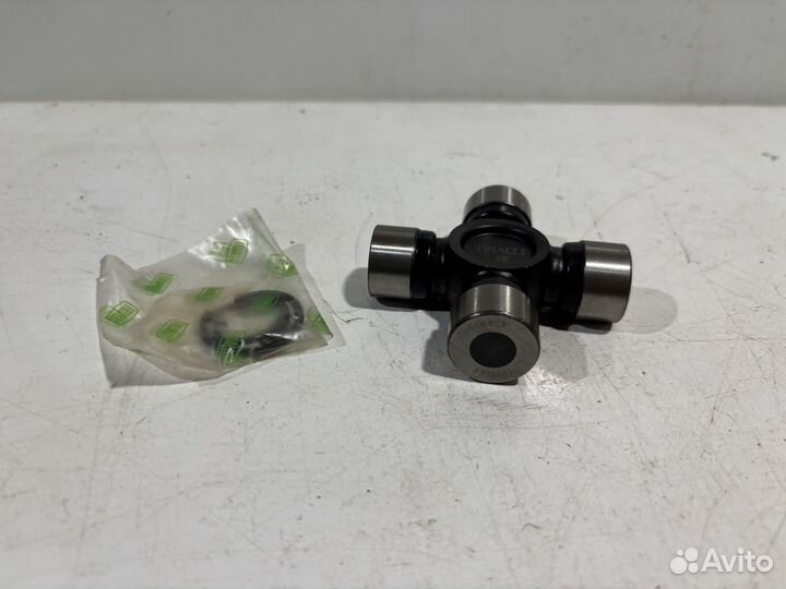 Крестовина карданной передачи Mitsubishi L200