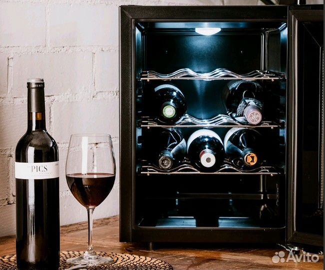 Винный шкаф. Холодильник для вина